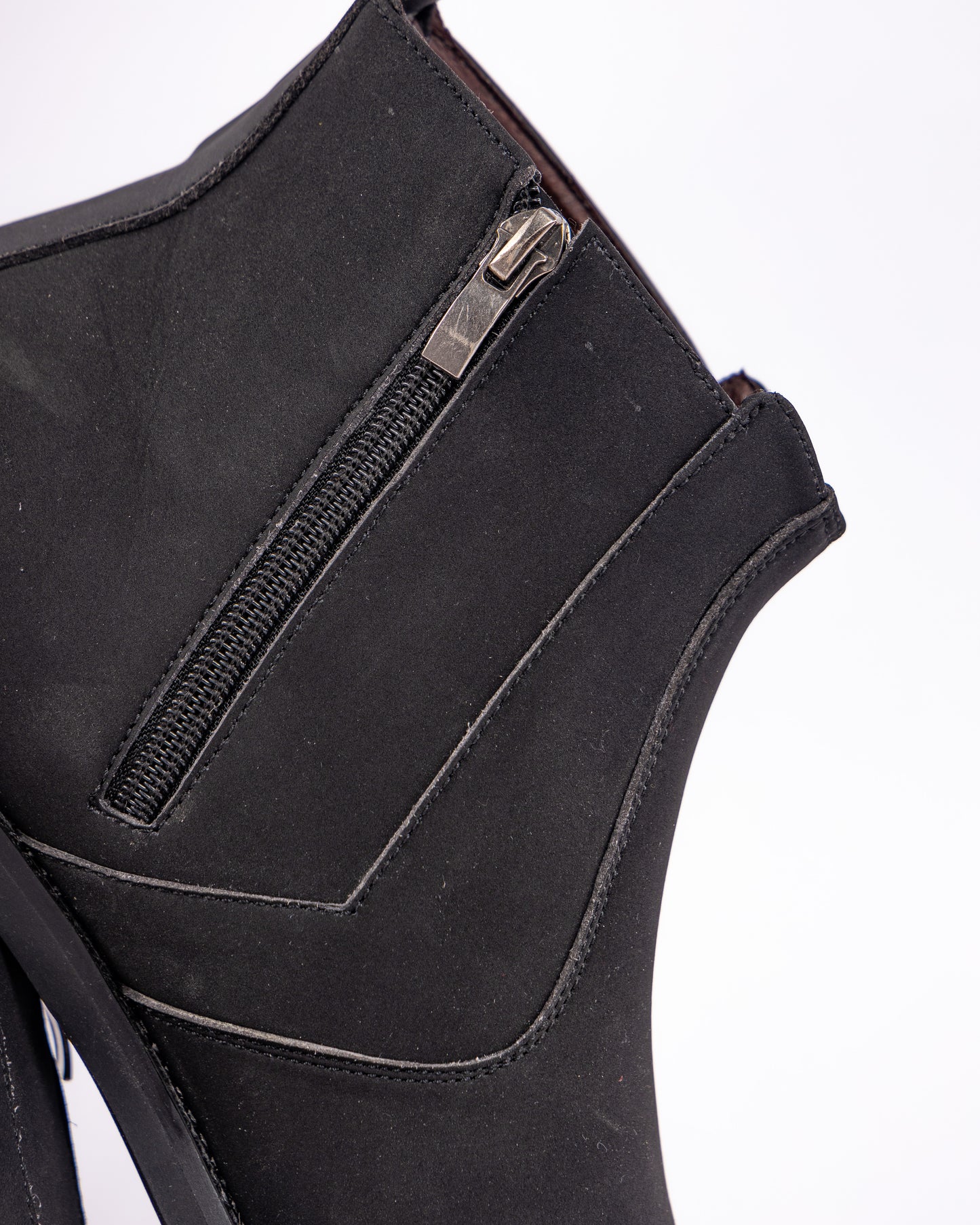 Nubuck buckle vegan zipper boot